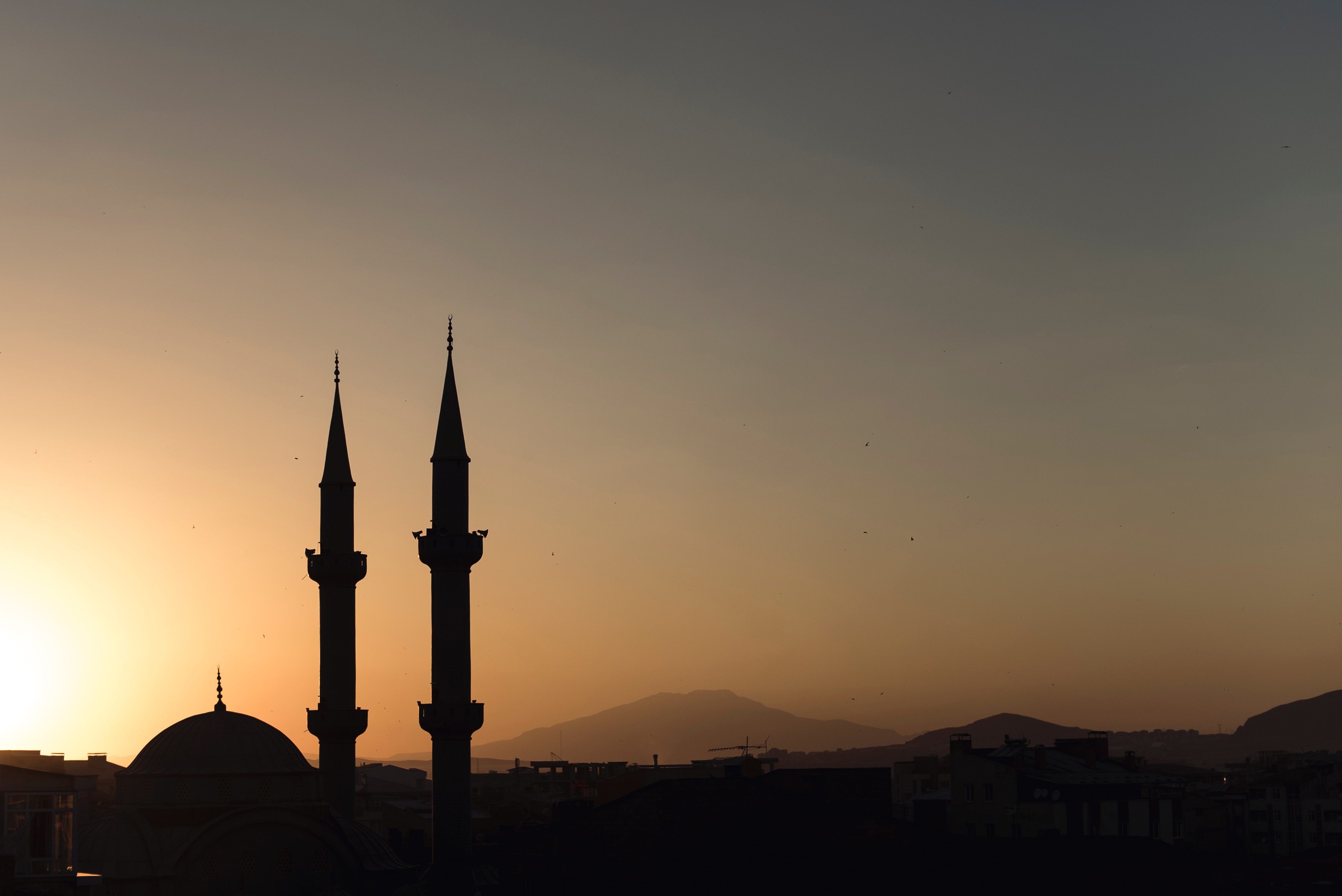 PERLUKAH MEMBACA SHALAWAT TIAP HABIS SALAM DI SHALAT TARAWIH
